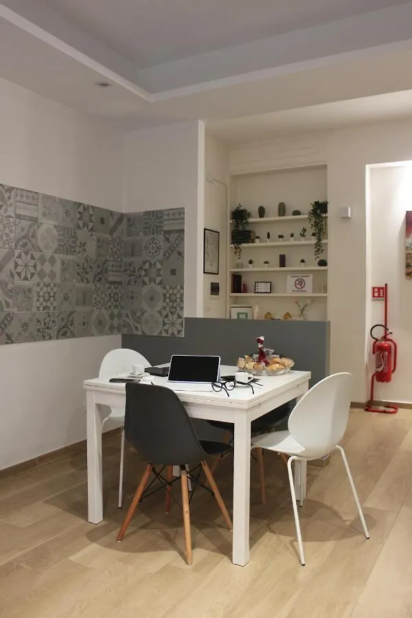 Appartement •To Rome With Love•